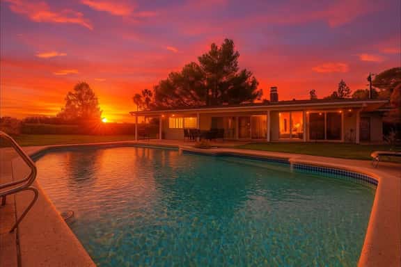 Wexford Hills Poolside Haven Backyard, BBQ - Image 1