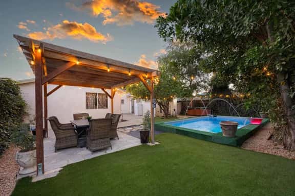 ৎ୭Resort-Style LA Retreat | Pool, Spa & Diningৎ୭ - Image 1
