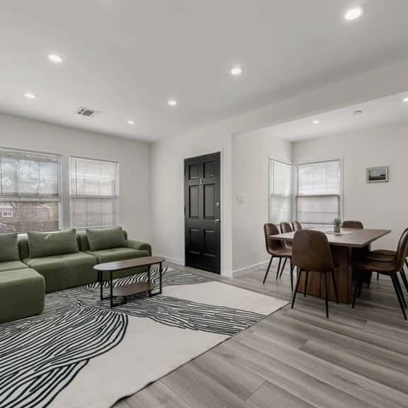 ৎ୭Burbank Haven | 3BR Unitৎ୭ - Image 1