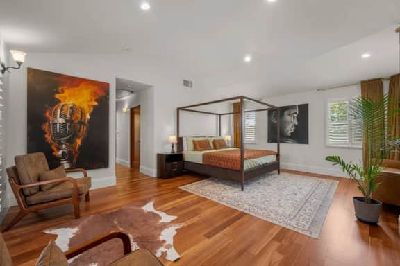 Ape' Gedara - (අපේ ගෙදර) - Our House near LAX - Image 4